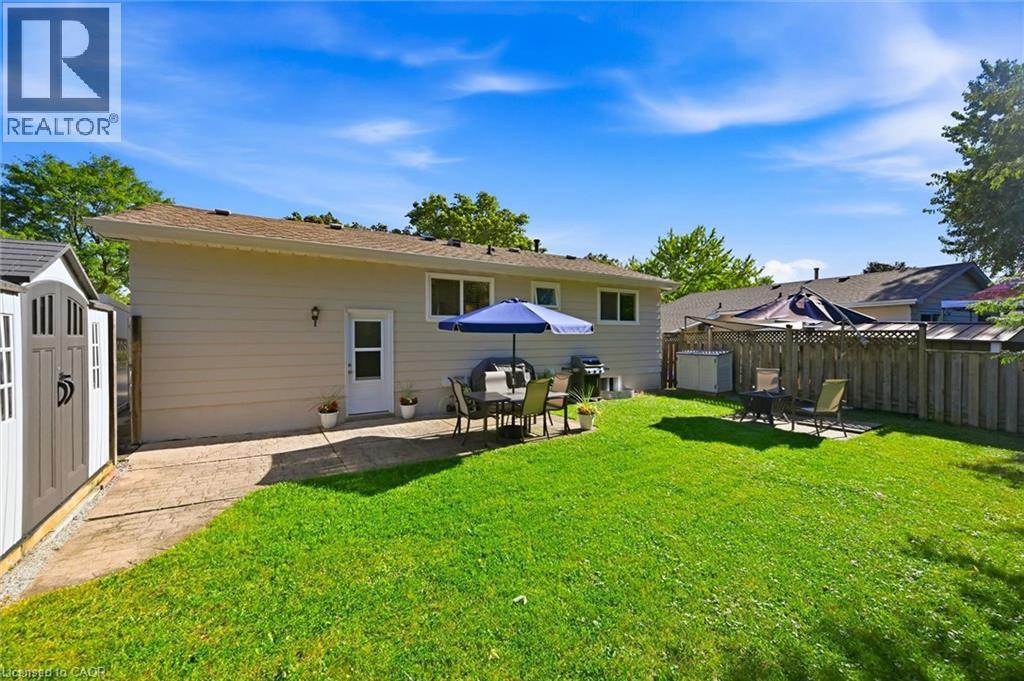 2120 CAVENDISH Drive photo 40