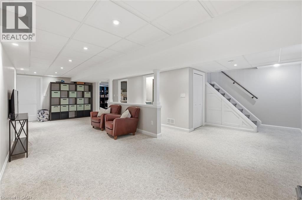 2120 CAVENDISH Drive photo 30