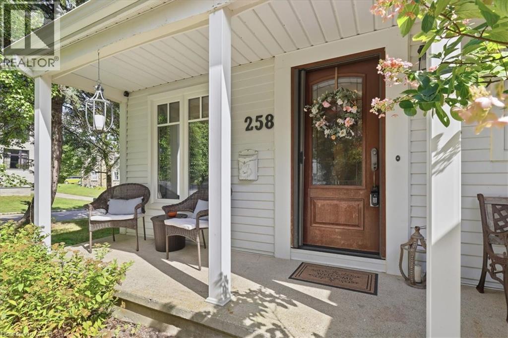 258 Newport Place, Waterloo, Ontario  N2T 2B5 - Photo 6 - 40865212