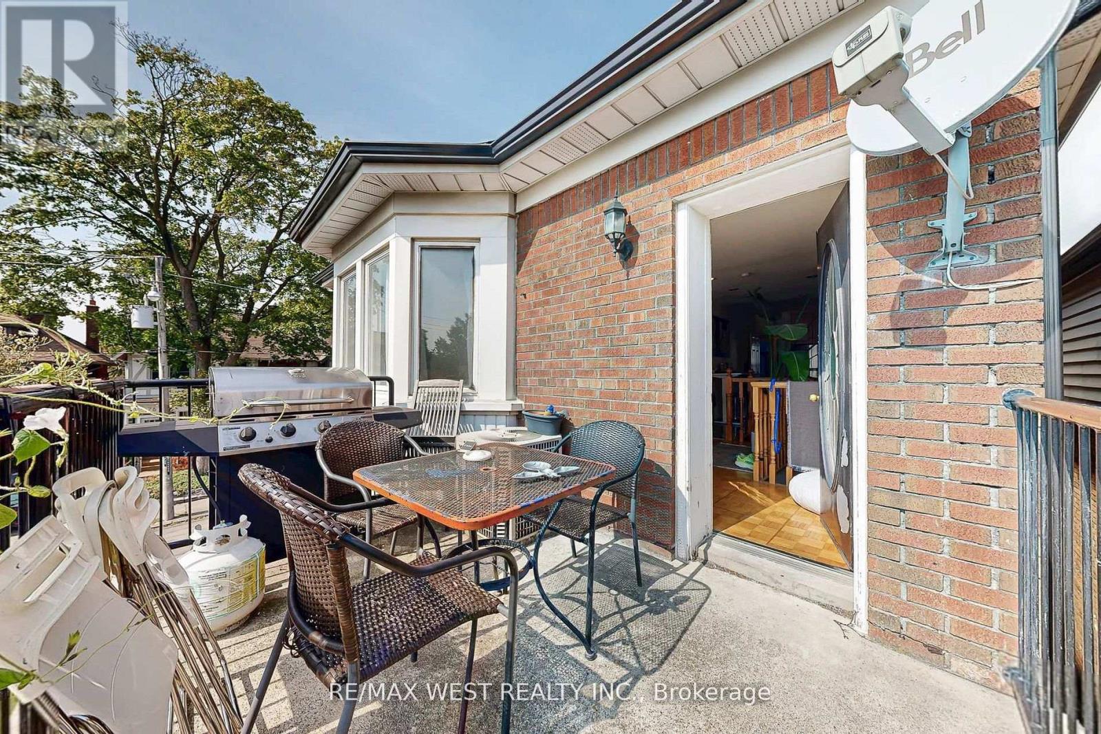 52 Heydon Park Road, Toronto, Ontario  M6J 2C8 - Photo 21 - C13819852