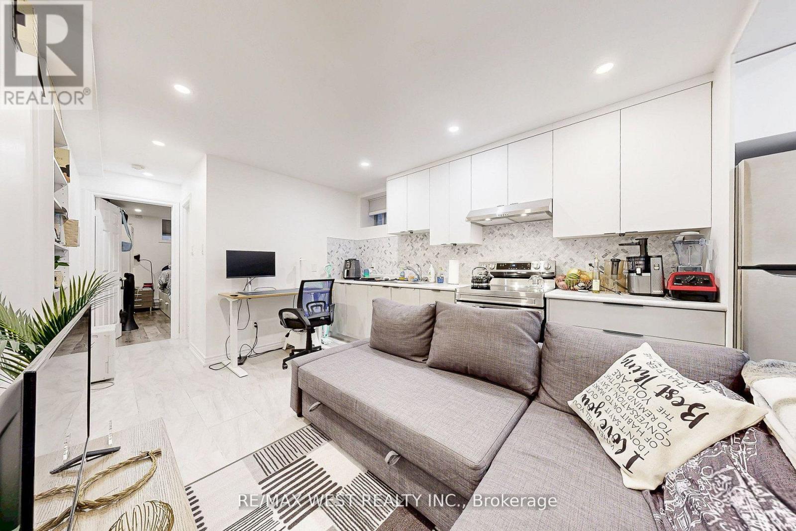 52 Heydon Park Road, Toronto, Ontario  M6J 2C8 - Photo 42 - C13819852