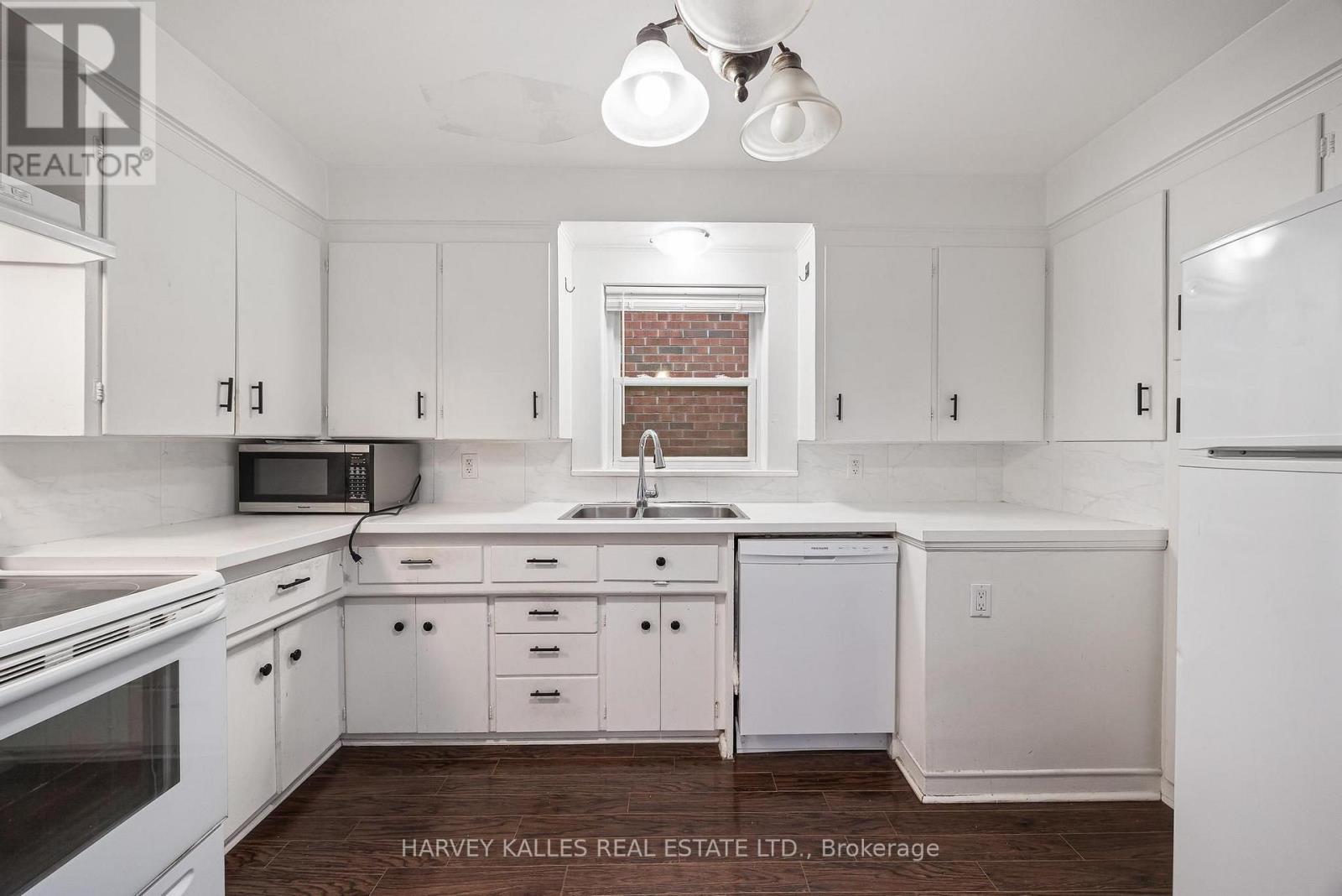 Main - 128 Bogert Avenue, Toronto, Ontario  M2N 1K8 - Photo 8 - C13819858