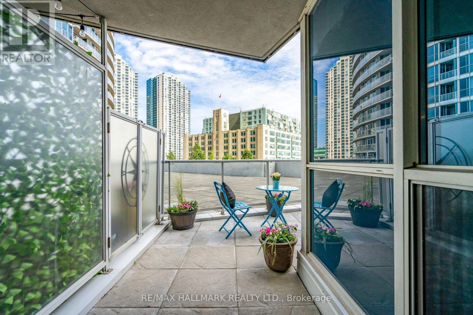 402 - 218 Queens Quay W, Toronto, Ontario  M5J 2Y6 - Photo 23 - C13819912