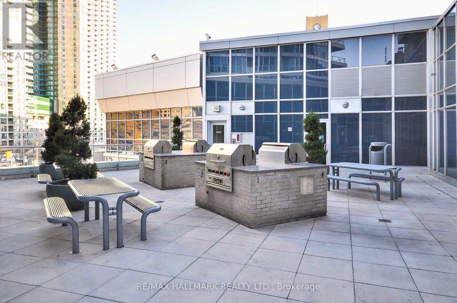 402 - 218 Queens Quay W, Toronto, Ontario  M5J 2Y6 - Photo 32 - C13819912