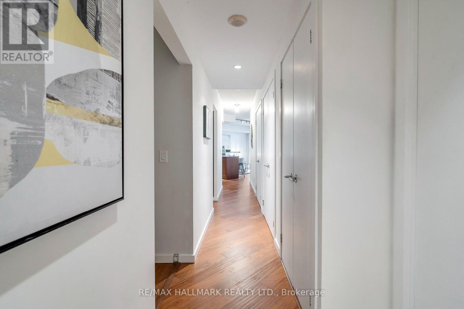 402 - 218 Queens Quay W, Toronto, Ontario  M5J 2Y6 - Photo 6 - C13819912