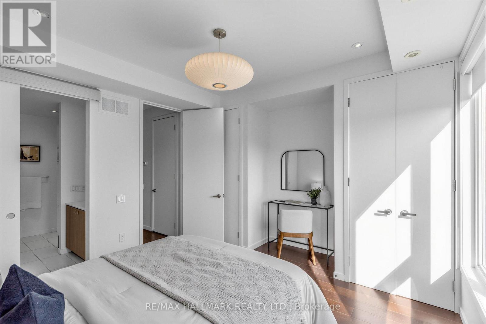 251 Roxton Road, Toronto, Ontario  M6G 3R1 - Photo 22 - C13819976