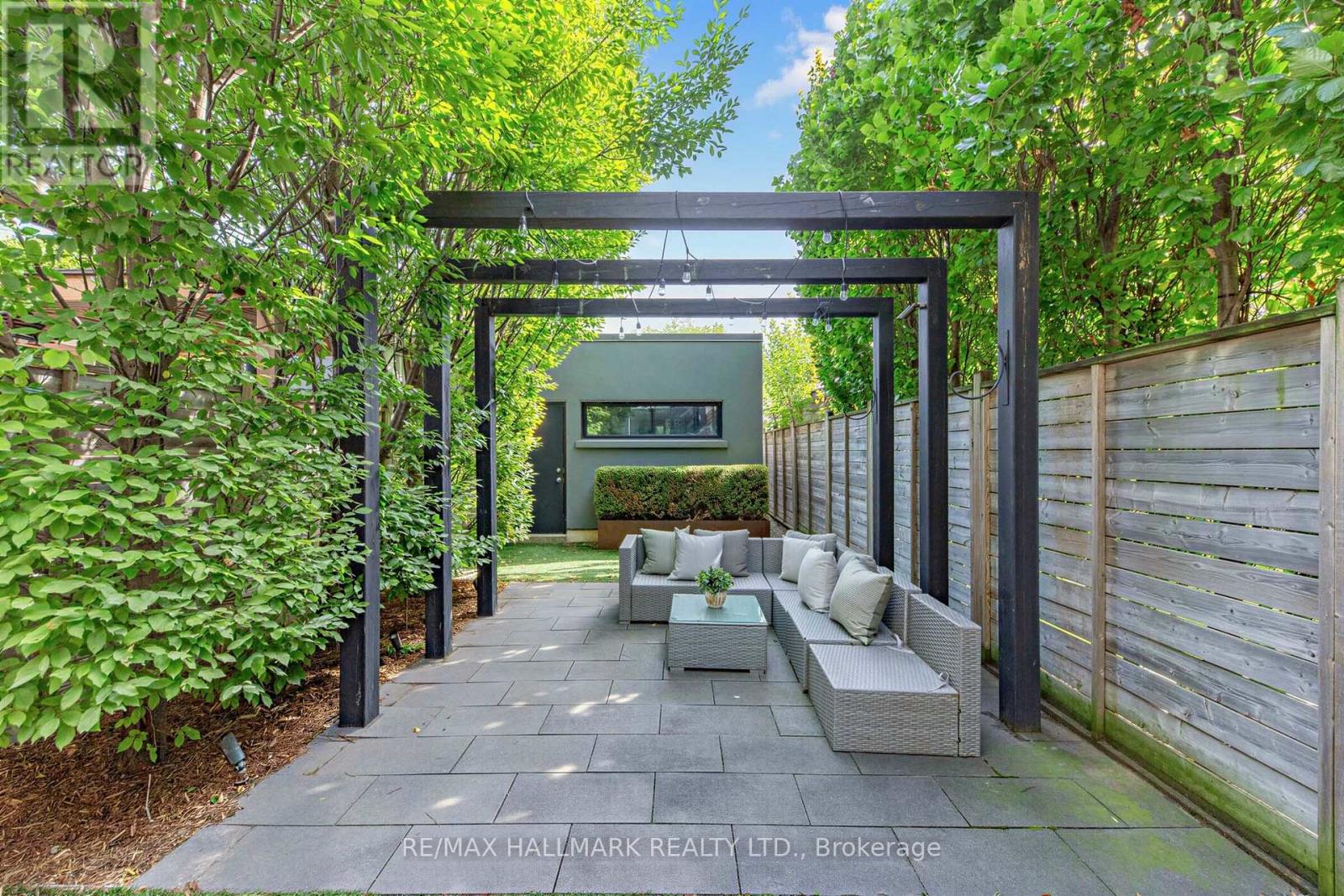 251 Roxton Road, Toronto, Ontario  M6G 3R1 - Photo 34 - C13819976
