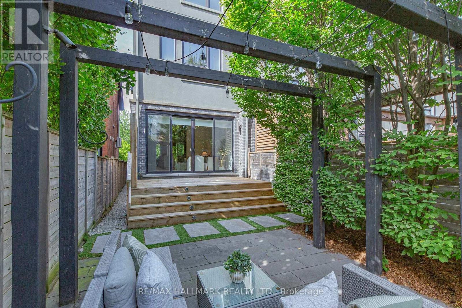 251 Roxton Road, Toronto, Ontario  M6G 3R1 - Photo 35 - C13819976