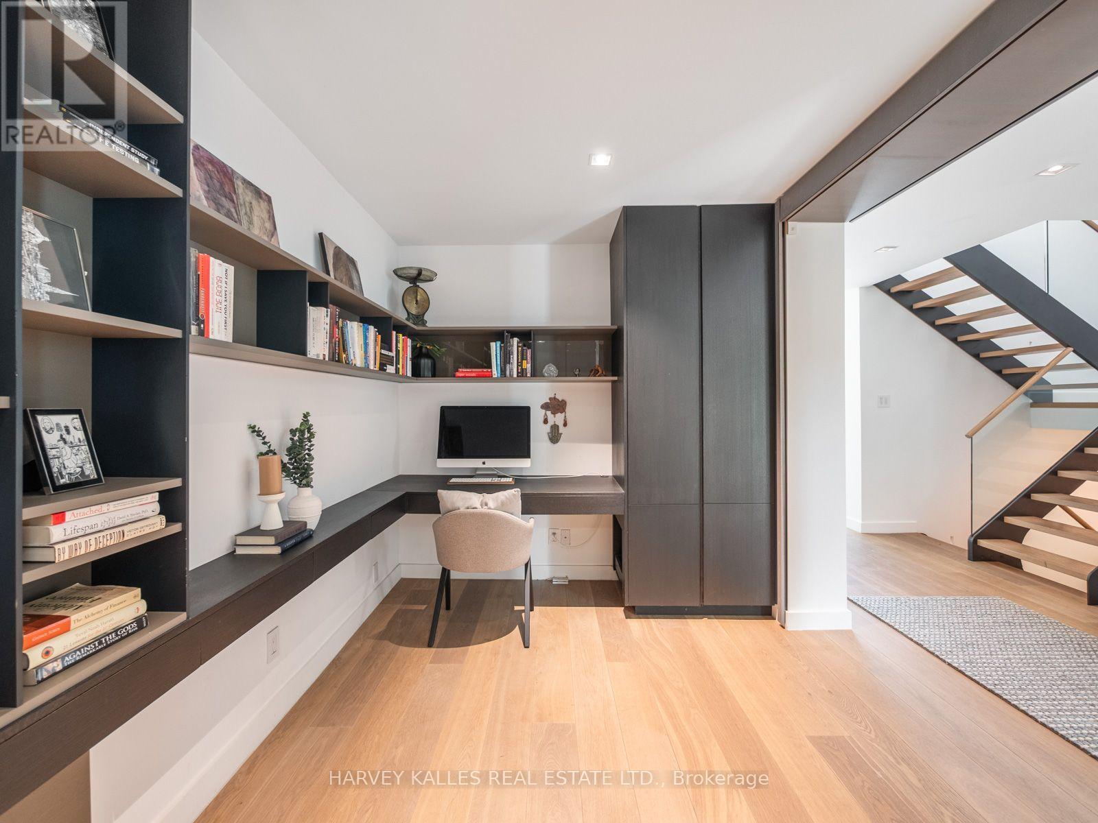 75 Ardwold Gate, Toronto, Ontario  M5R 2W1 - Photo 6 - C13820026