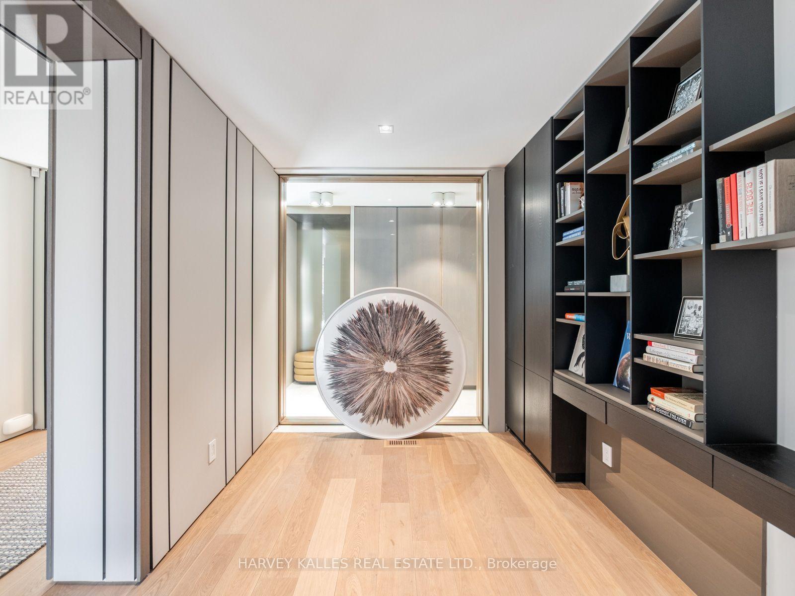 75 Ardwold Gate, Toronto, Ontario  M5R 2W1 - Photo 7 - C13820026