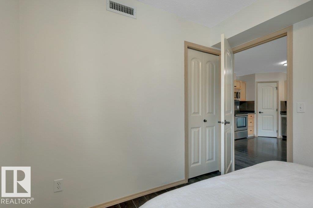 #109 604 62 ST SW photo 23