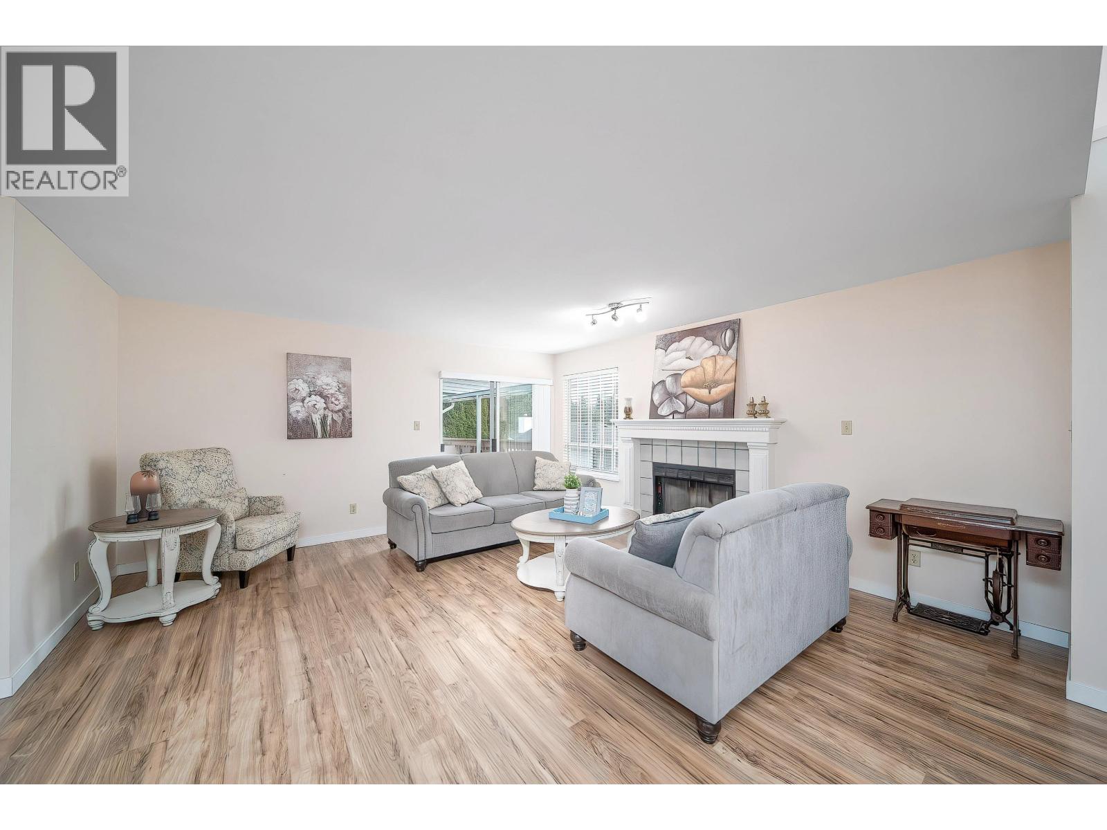 1269 Michigan Drive, Coquitlam, British Columbia  V3B 6T7 - Photo 2 - R3168318