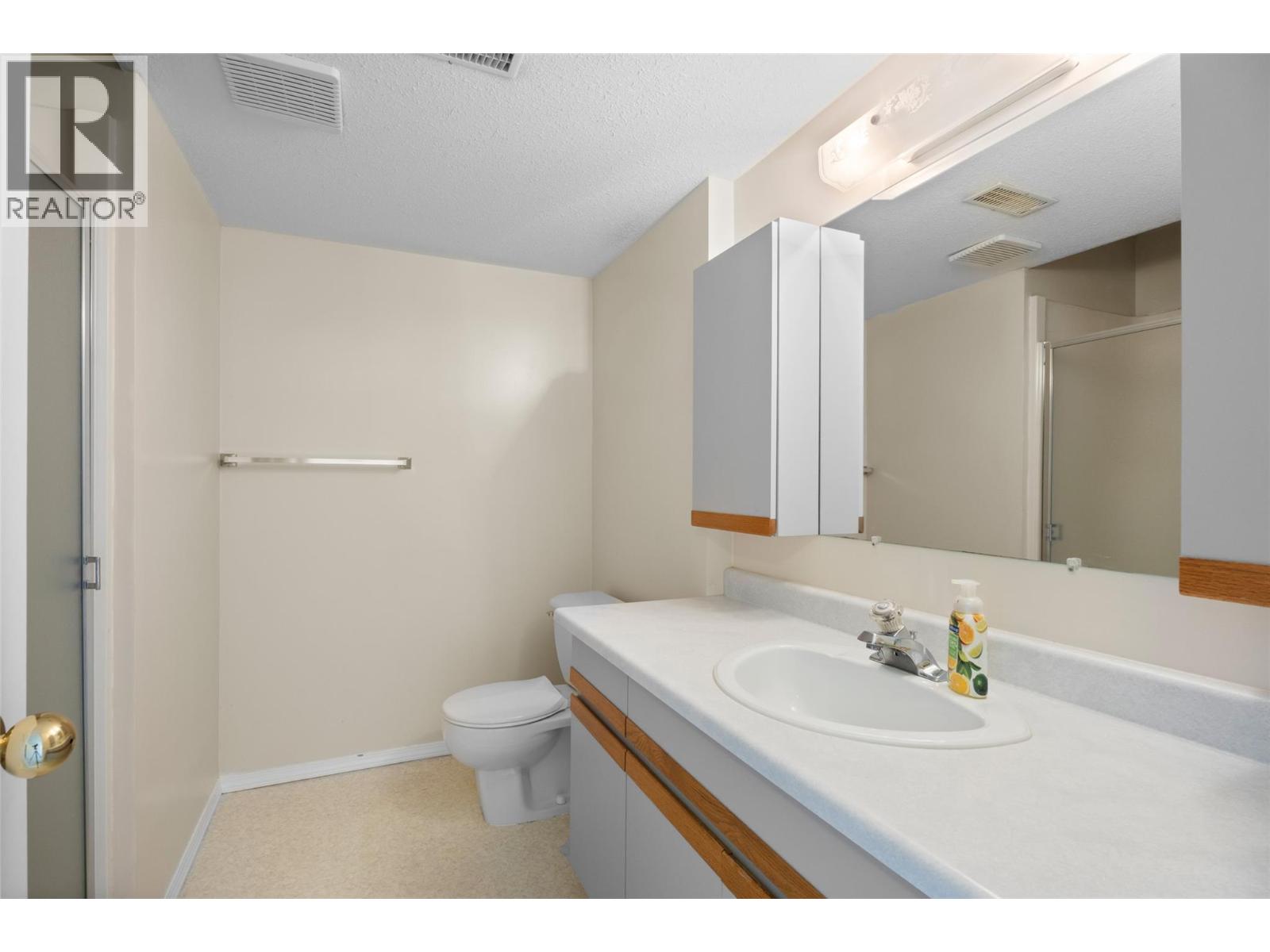 2030 Van Horne Drive Unit# 15, Kamloops, British Columbia  V1S 1P6 - Photo 32 - 10400801