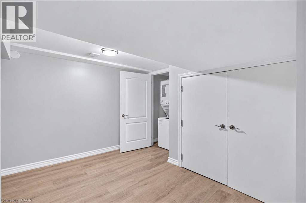 40 Clarendon Avenue, Hamilton, Ontario  L9A 3A1 - Photo 36 - 40863787