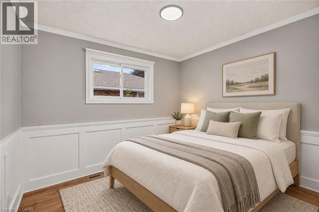 40 Clarendon Avenue, Hamilton, Ontario  L9A 3A1 - Photo 19 - 40864877