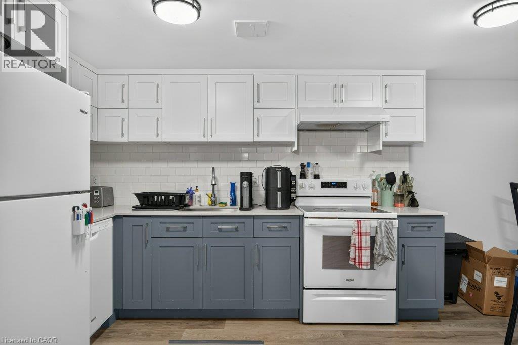 40 Clarendon Avenue, Hamilton, Ontario  L9A 3A1 - Photo 31 - 40864877