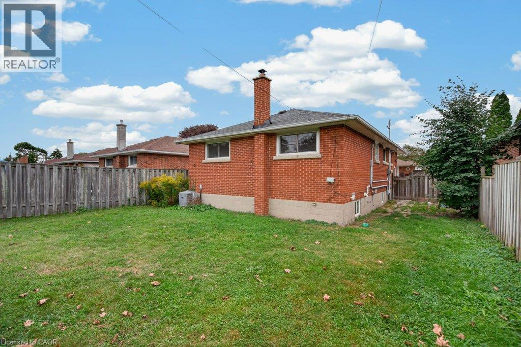 40 Clarendon Avenue, Hamilton, Ontario  L9A 3A1 - Photo 40 - 40864877