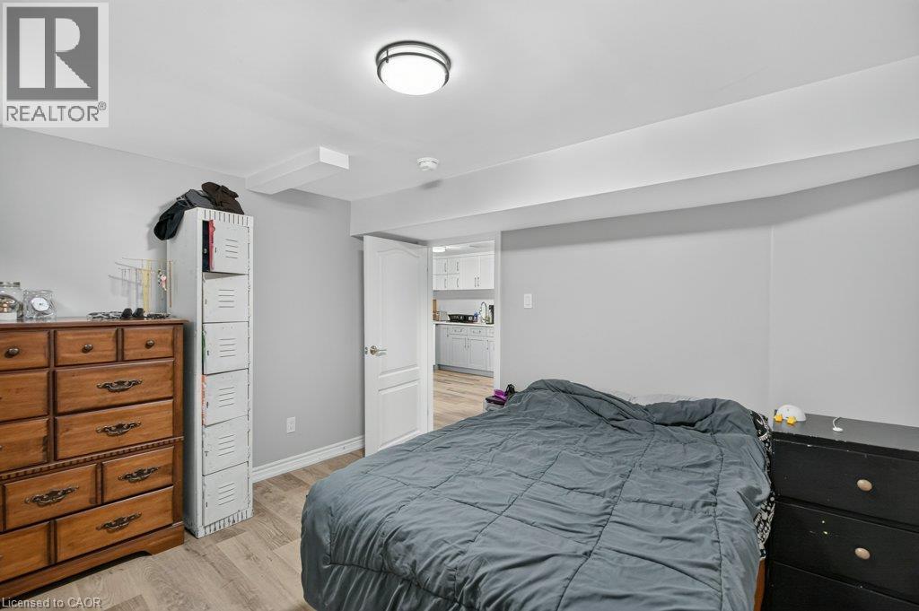 40 Clarendon Avenue, Hamilton, Ontario  L9A 3A1 - Photo 34 - 40864877
