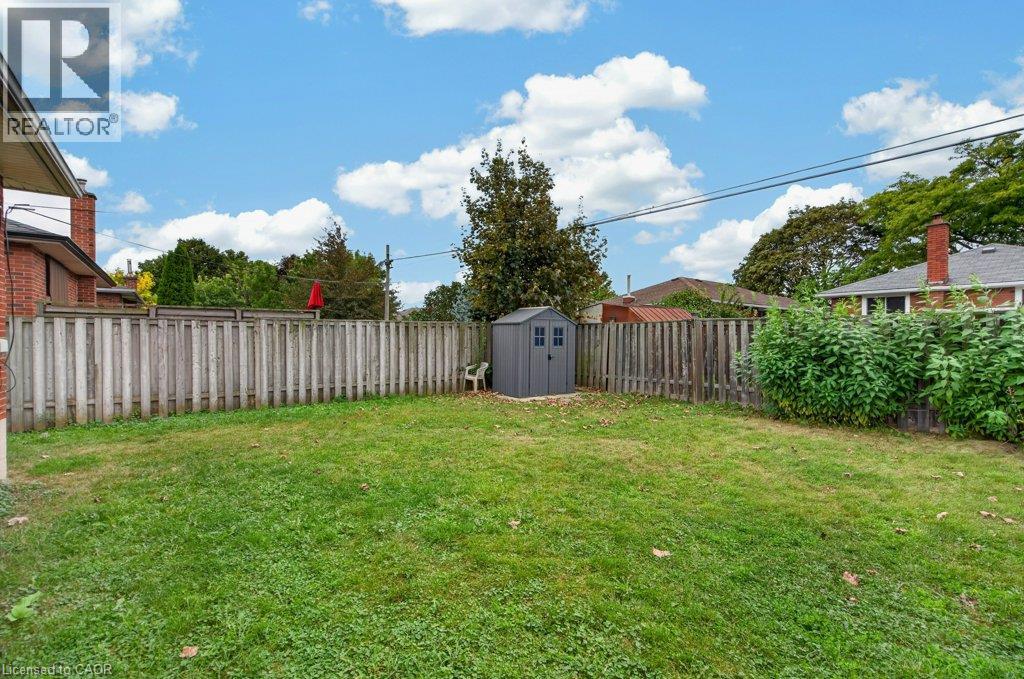 40 Clarendon Avenue, Hamilton, Ontario  L9A 3A1 - Photo 42 - 40864877