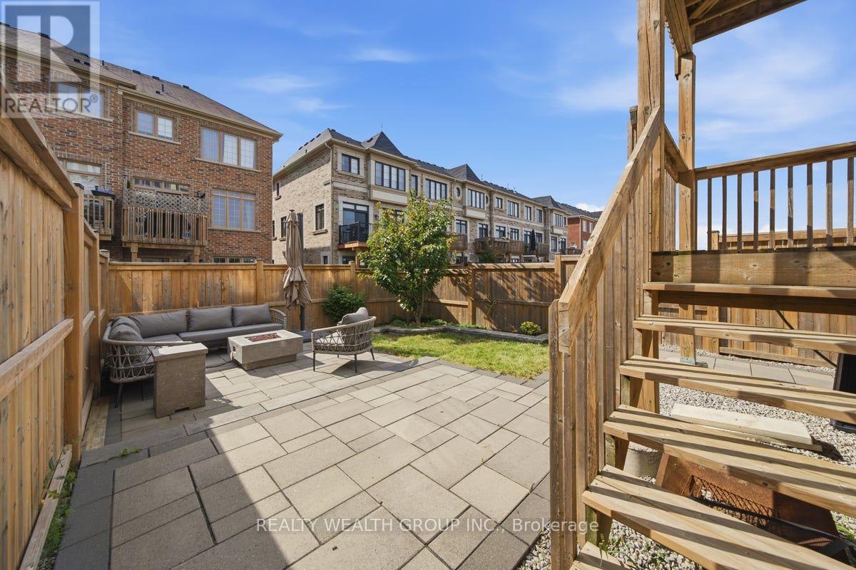 122 Dundonnell Place, Vaughan, Ontario  L4H 4R8 - Photo 32 - N13819928