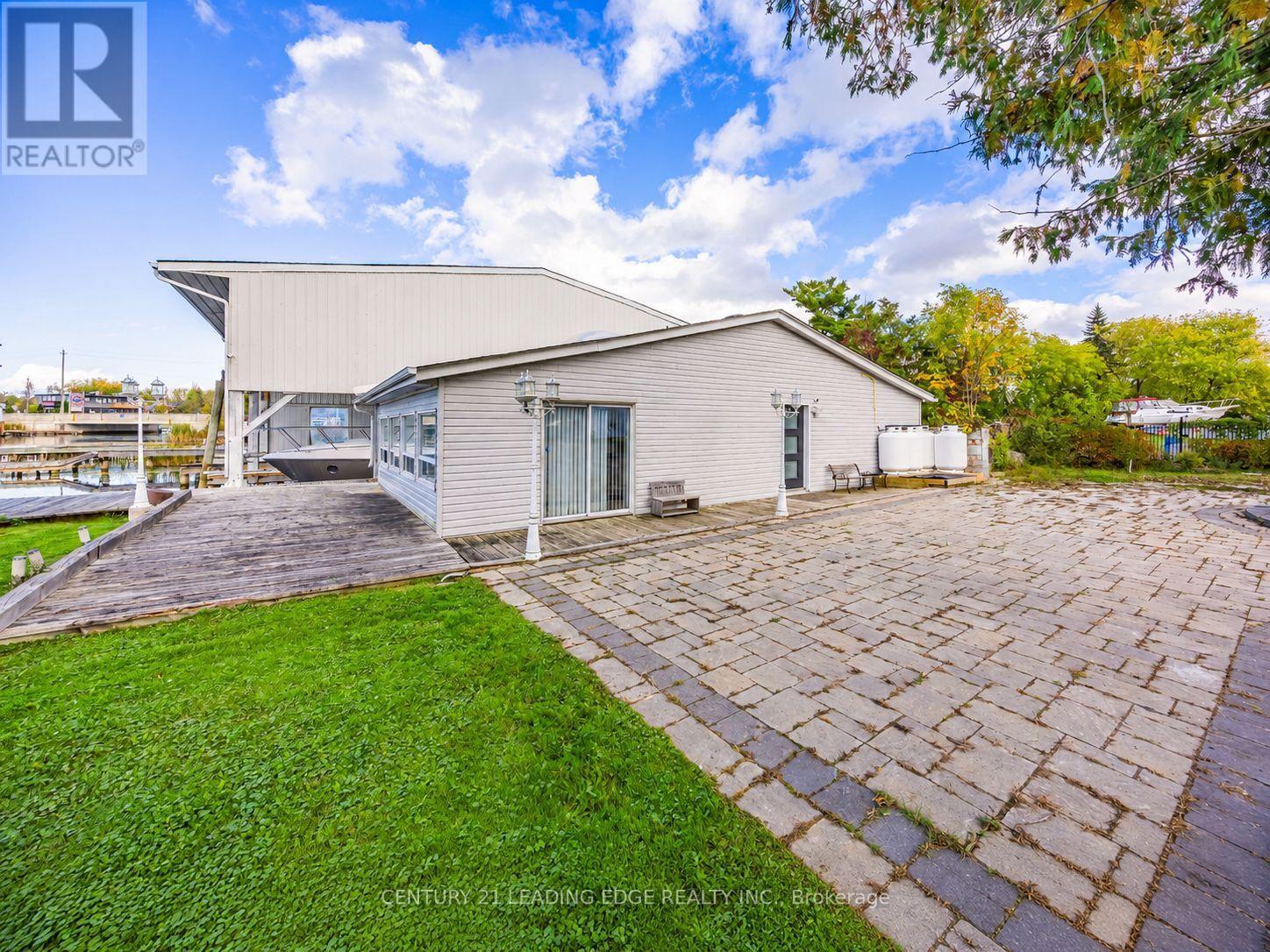 8 Mac Avenue, Georgina, Ontario  L4P 3W5 - Photo 5 - N13819982