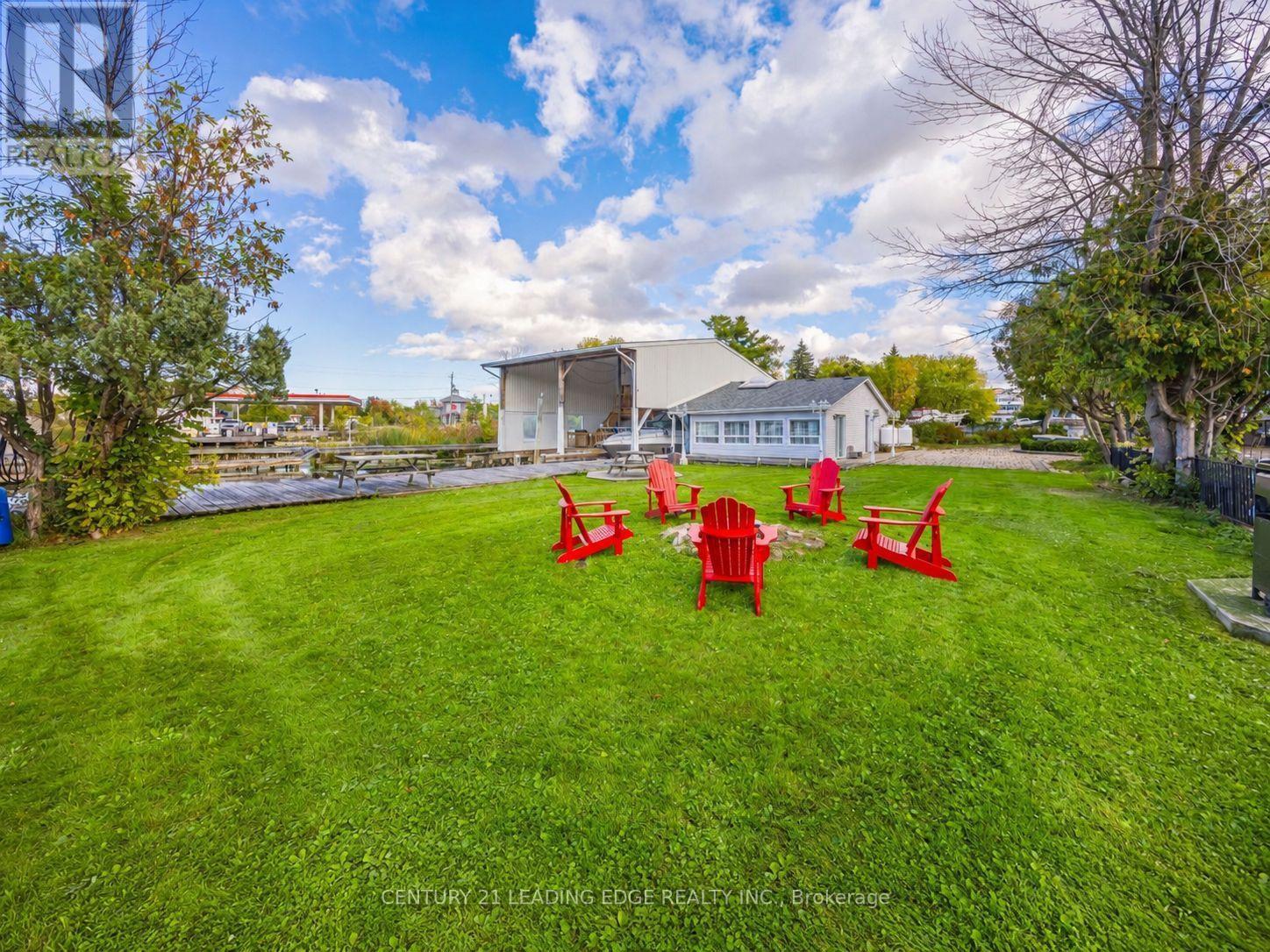 8 Mac Avenue, Georgina, Ontario  L4P 3W5 - Photo 7 - N13819982