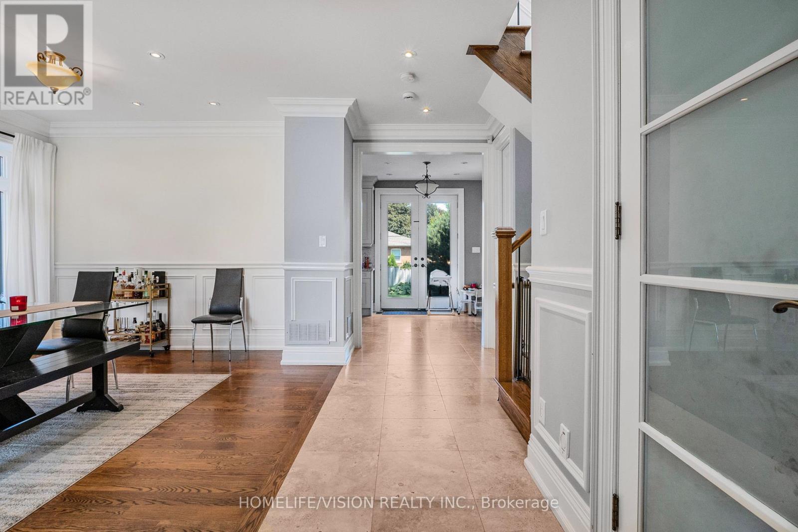 80 North Heights Road, Toronto, Ontario  M9B 2T8 - Photo 4 - W13819874
