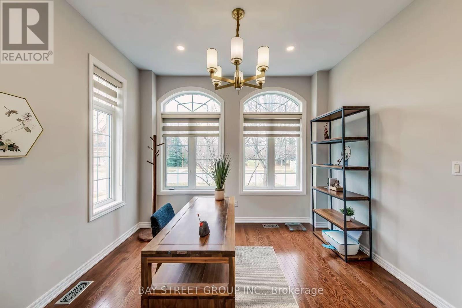 1087 Kestell Boulevard N, Oakville, Ontario  L6H 7M5 - Photo 8 - W13819966