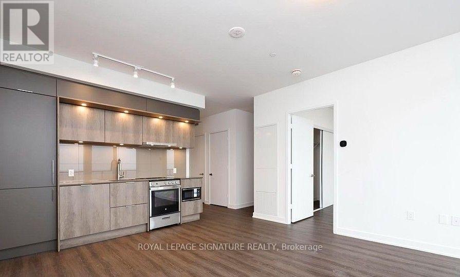 3604 - 448 Burnhamthorpe Road W, Mississauga, Ontario  L5B 0R4 - Photo 11 - W13820062