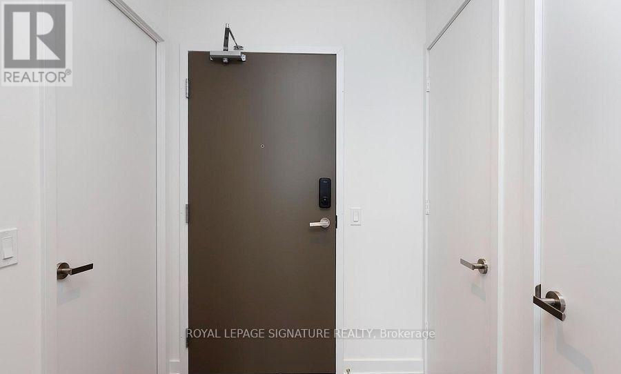 3604 - 448 Burnhamthorpe Road W, Mississauga, Ontario  L5B 0R4 - Photo 4 - W13820062