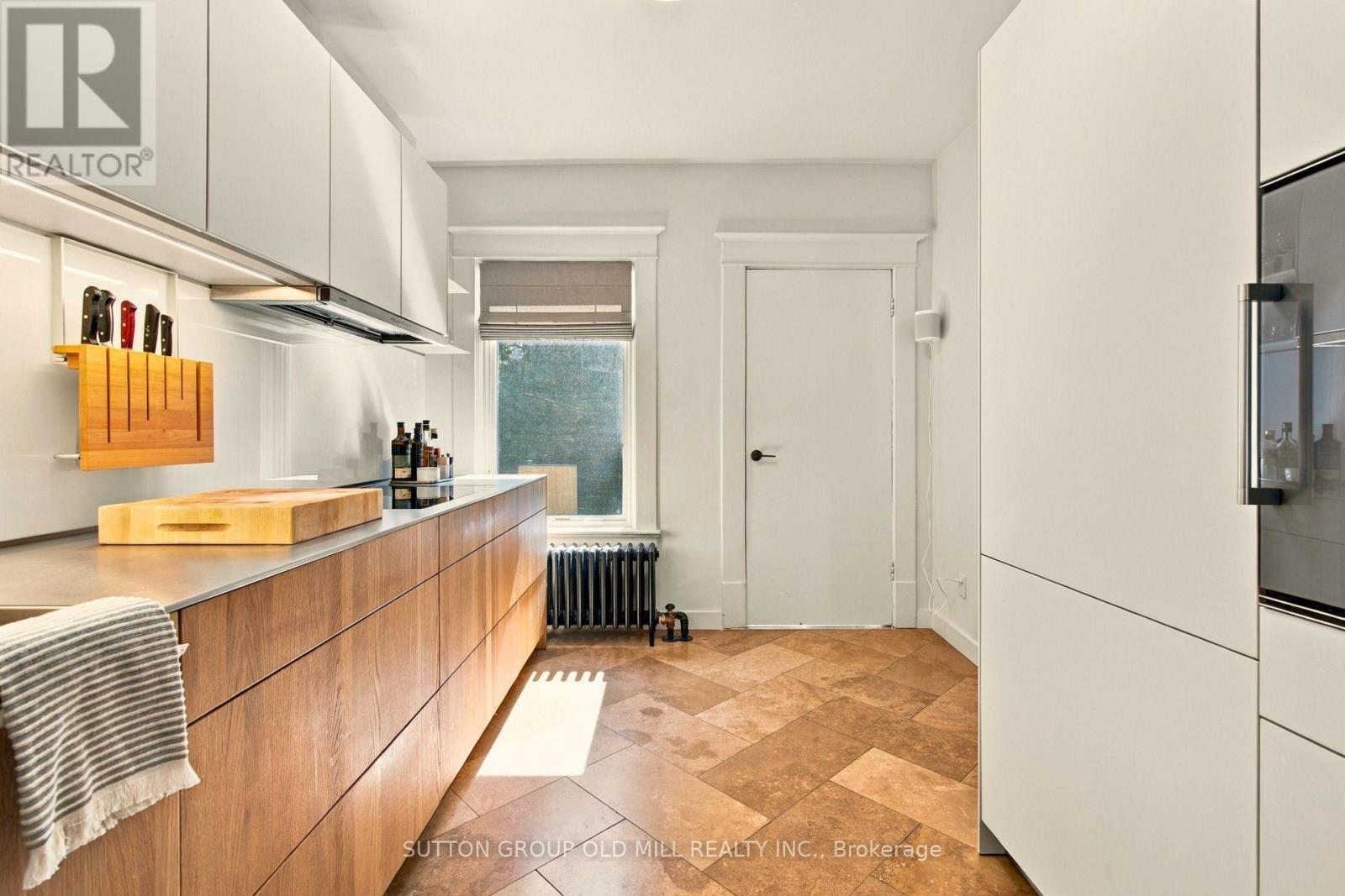 245 St Johns Road, Toronto, Ontario M6P 1V3 - Photo 13 - W13820064