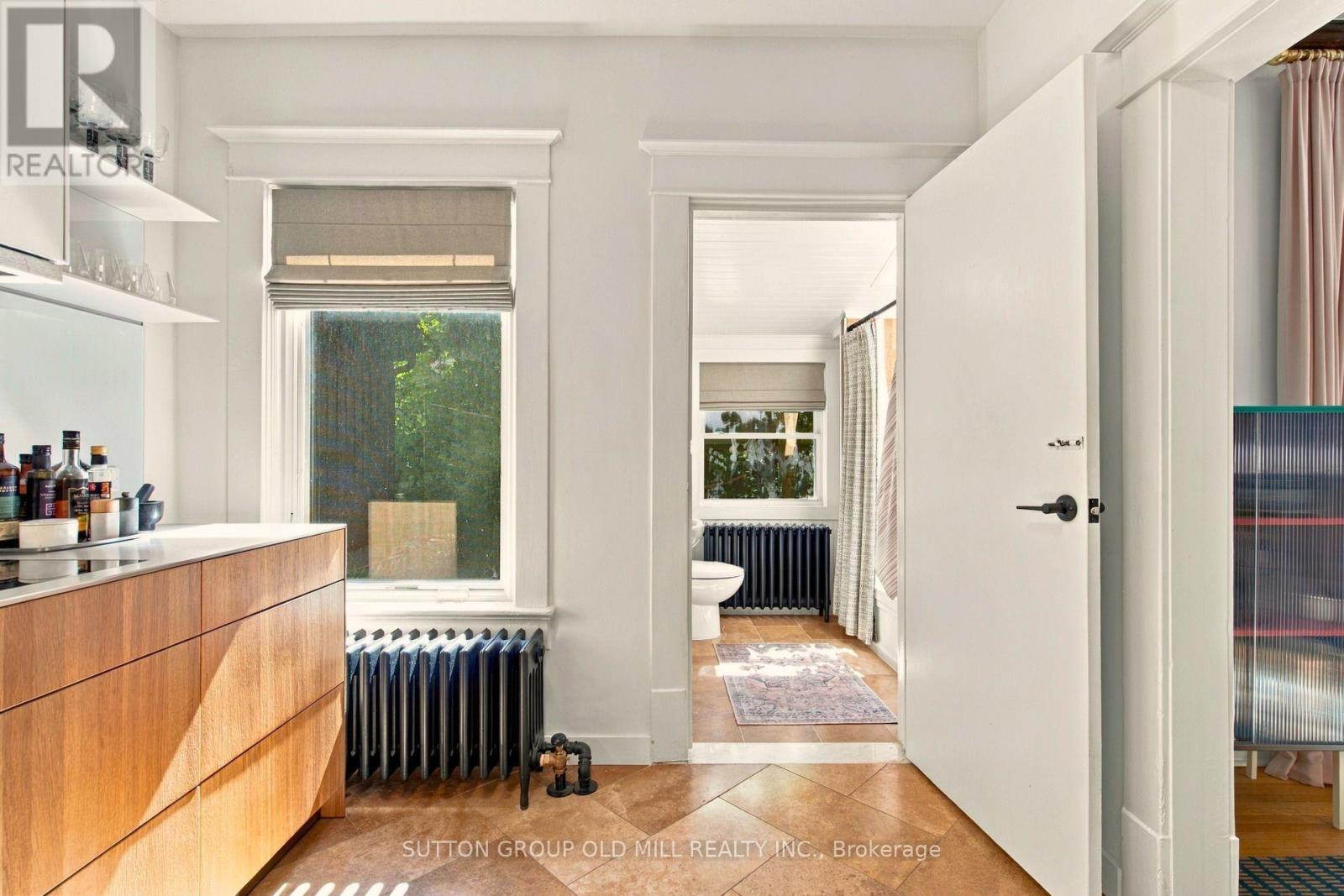 245 St Johns Road, Toronto, Ontario M6P 1V3 - Photo 14 - W13820064