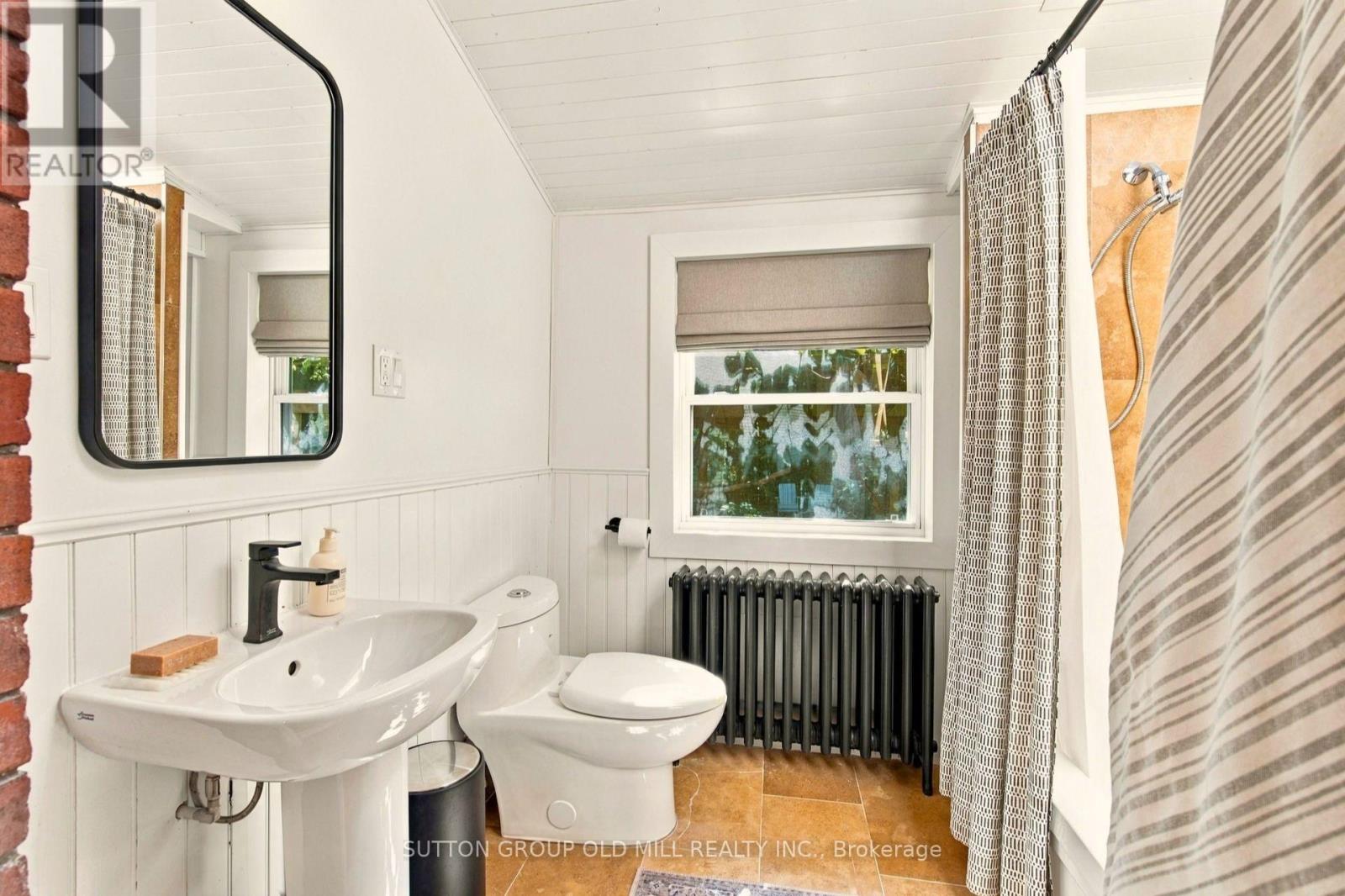 245 St Johns Road, Toronto, Ontario M6P 1V3 - Photo 15 - W13820064