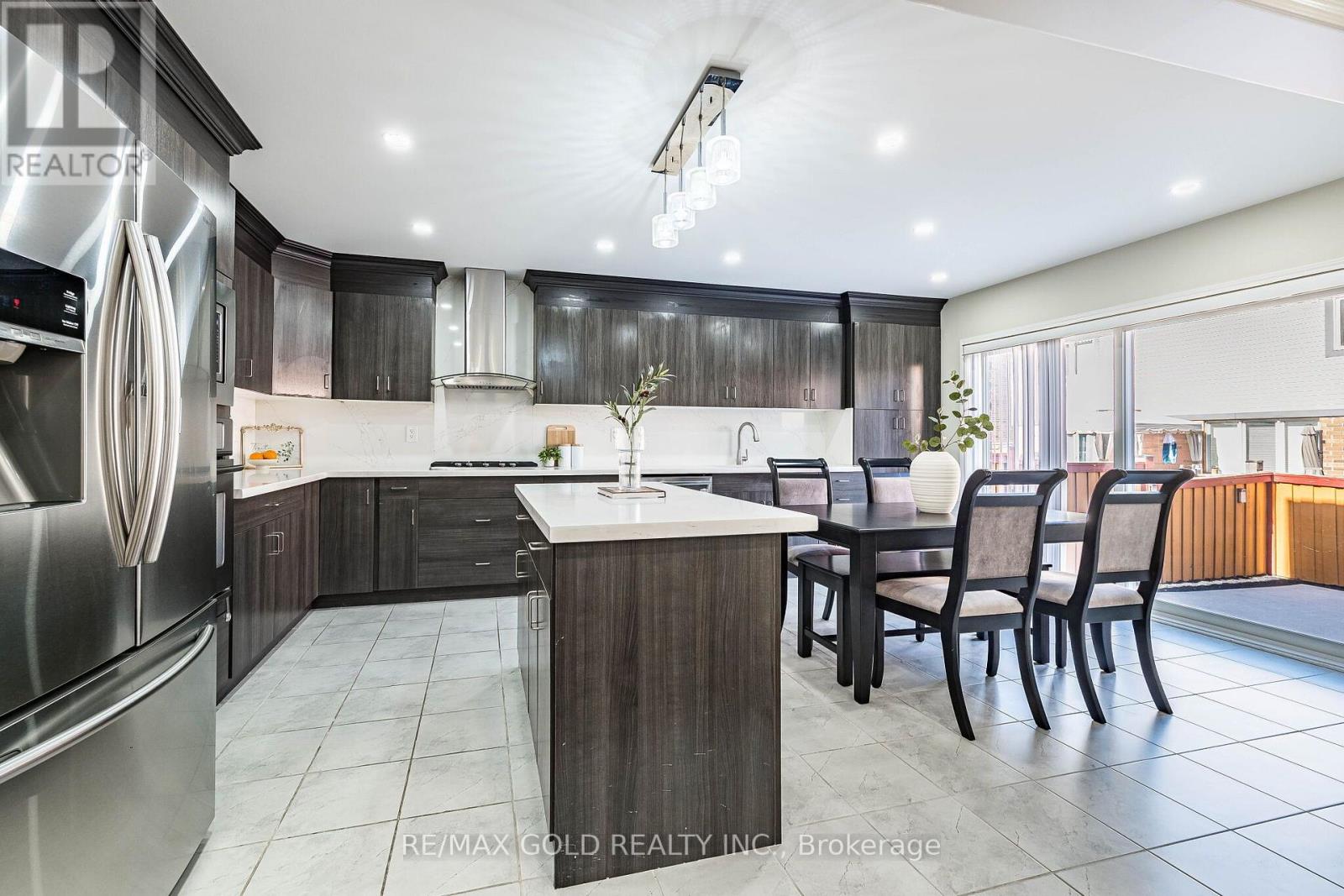 169 Robert Parkinson Drive, Brampton, Ontario  L7A 4H6 - Photo 12 - W13820098
