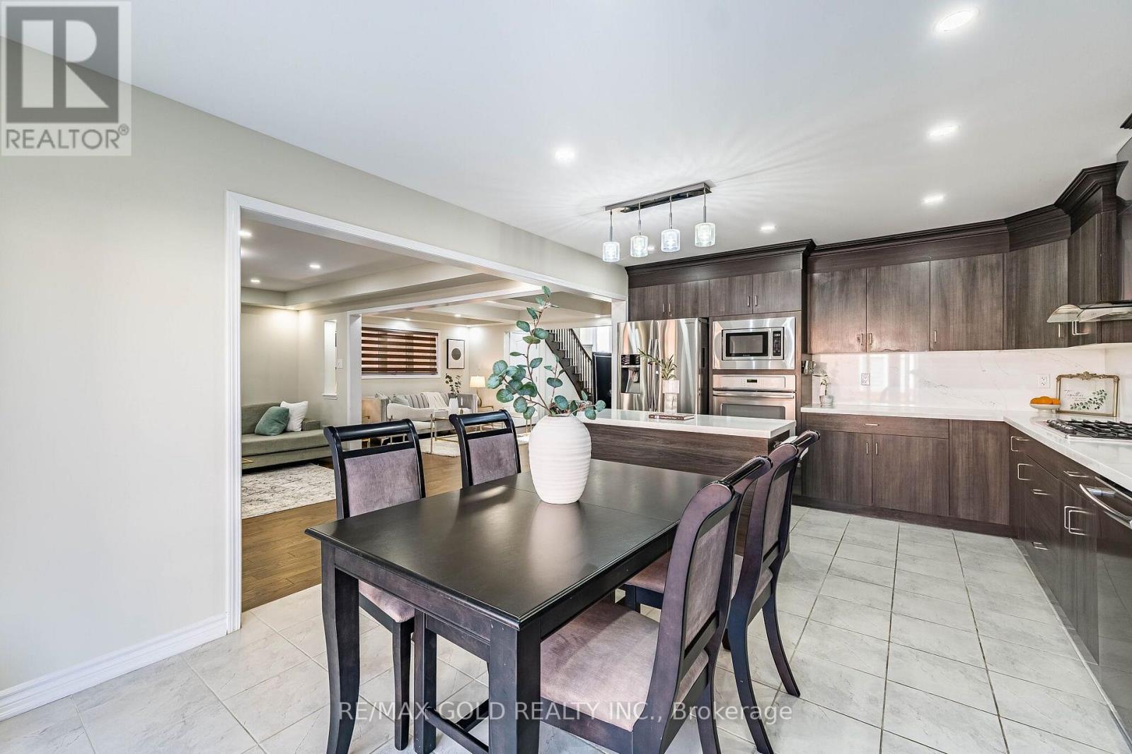 169 Robert Parkinson Drive, Brampton, Ontario  L7A 4H6 - Photo 18 - W13820098