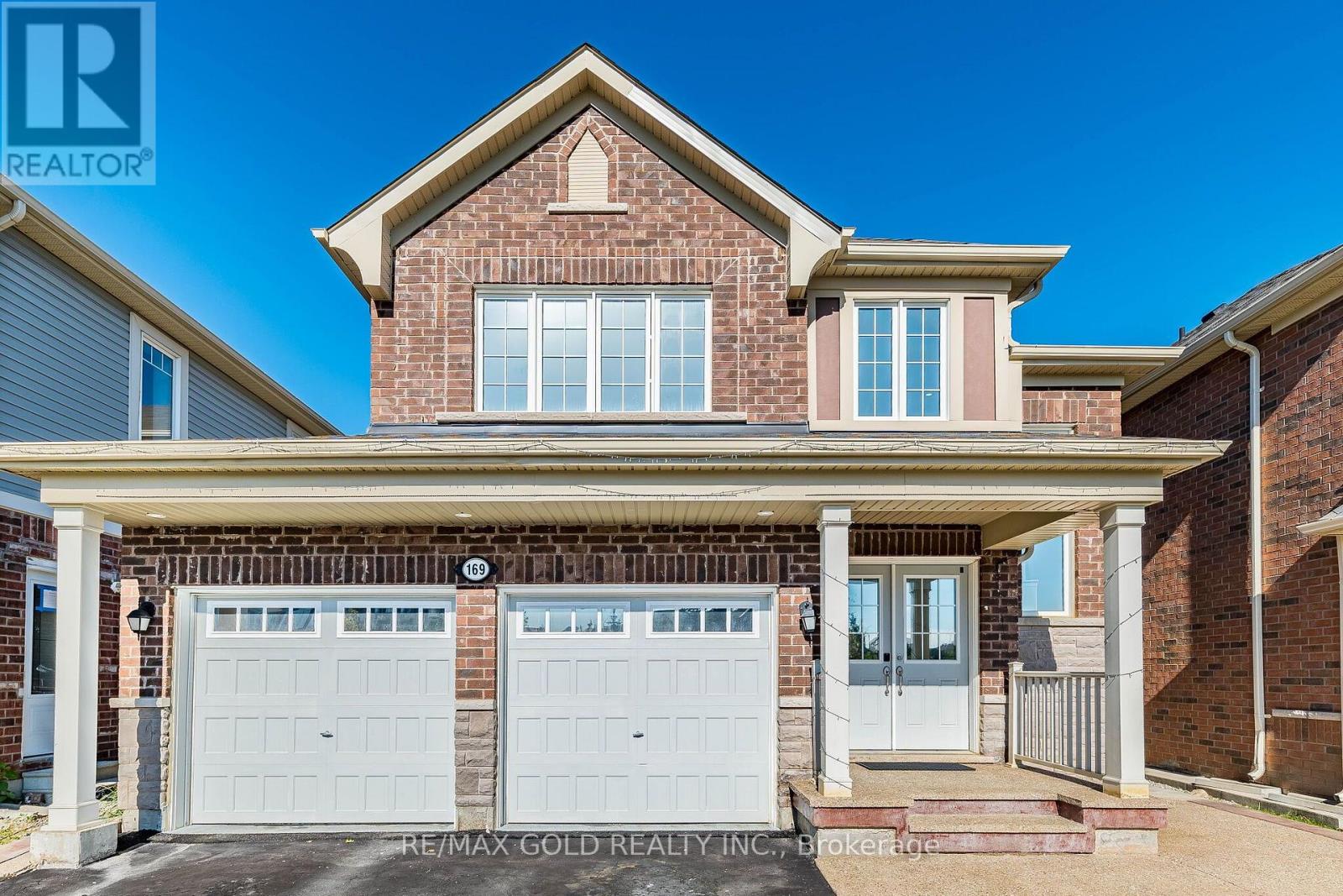 169 Robert Parkinson Drive, Brampton, Ontario  L7A 4H6 - Photo 2 - W13820098
