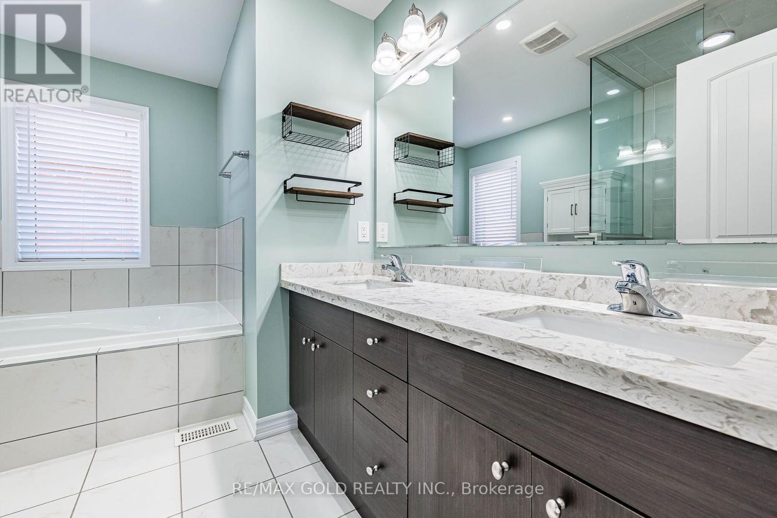 169 Robert Parkinson Drive, Brampton, Ontario  L7A 4H6 - Photo 22 - W13820098