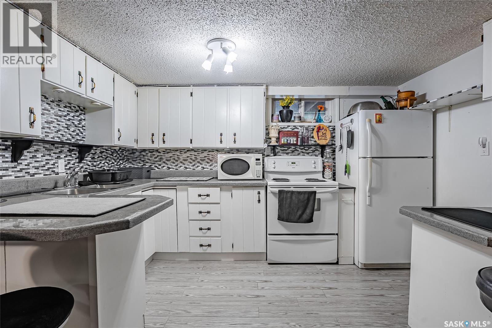 2107 Cumberland Avenue S, Saskatoon, Saskatchewan  S7J 1Z2 - Photo 18 - SK049264