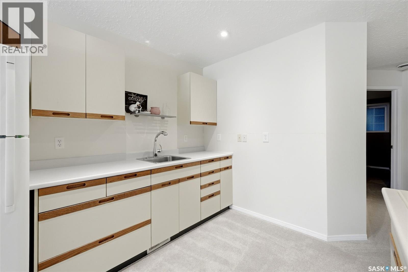 124 College Avenue, Regina, Saskatchewan  S4N 0W5 - Photo 28 - SK049258