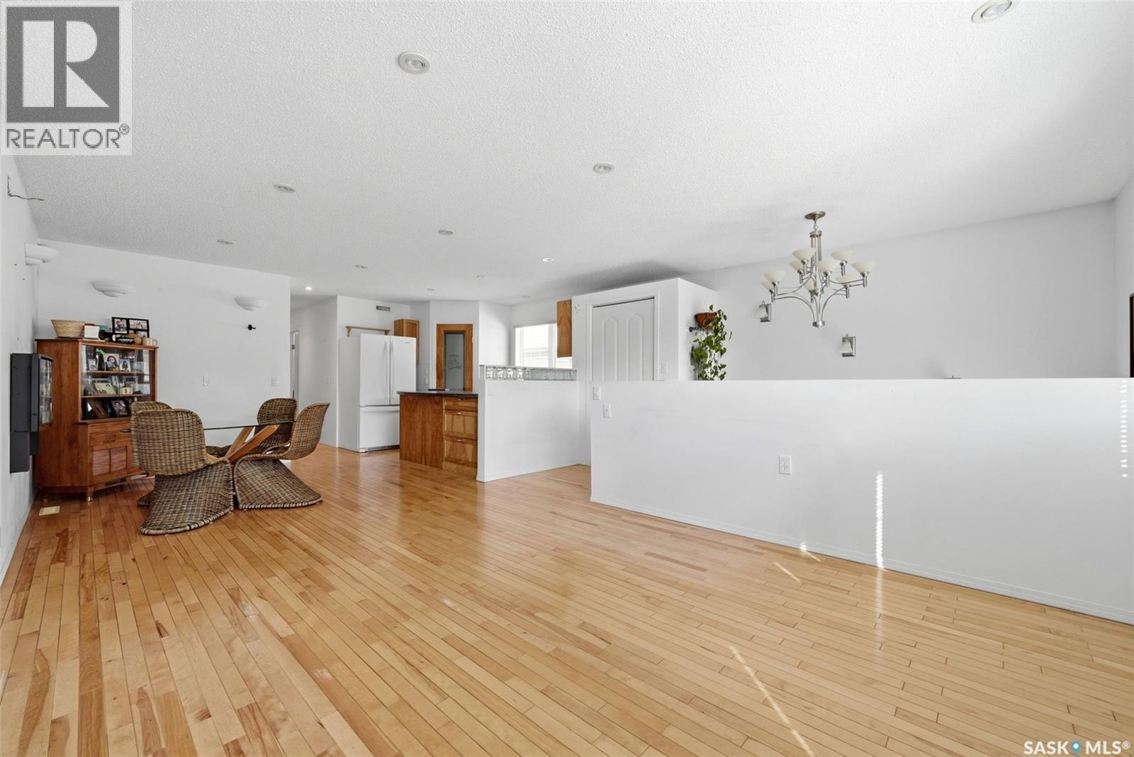 124 College Avenue, Regina, Saskatchewan  S4N 0W5 - Photo 8 - SK049258