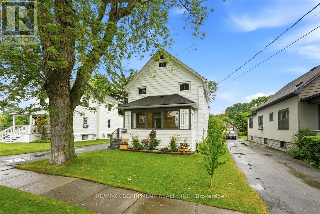 458 Davis Street, Port Colborne, Ontario  L0R 2A0 - Photo 1 - X13819898