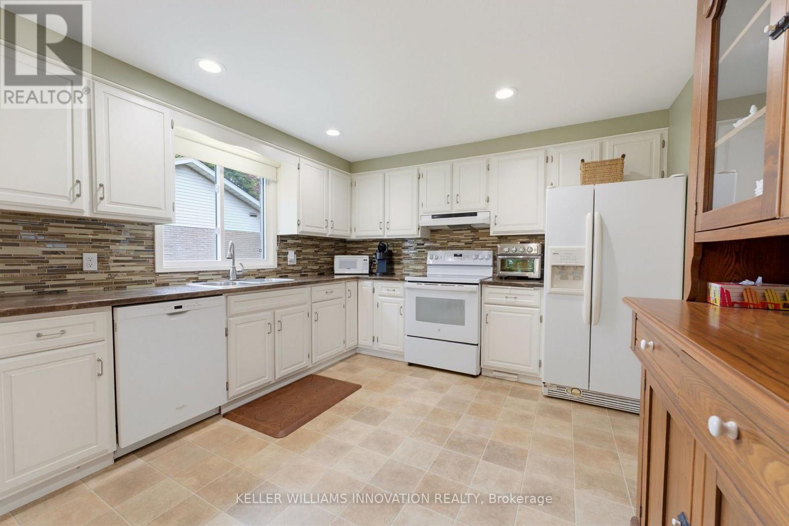 15 Mclaren Avenue N, North Perth, Ontario  N4W 3K1 - Photo 13 - X13819902