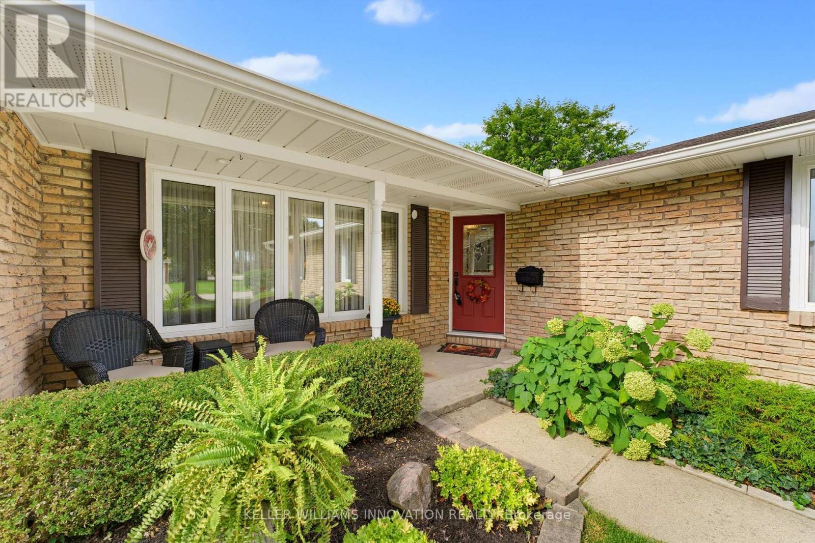 15 Mclaren Avenue N, North Perth, Ontario  N4W 3K1 - Photo 6 - X13819902