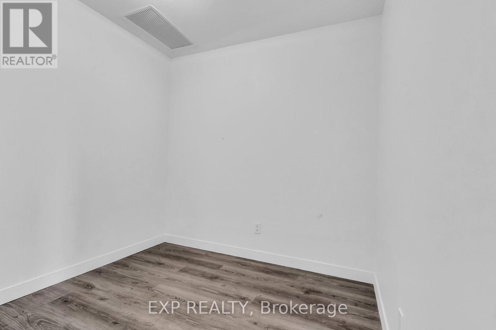 304 - 60 FREDERICK STREET