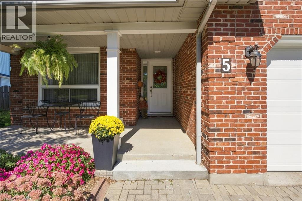 5 Thorn Place, St. Catharines, Ontario  L2S 3S1 - Photo 48 - 40865729