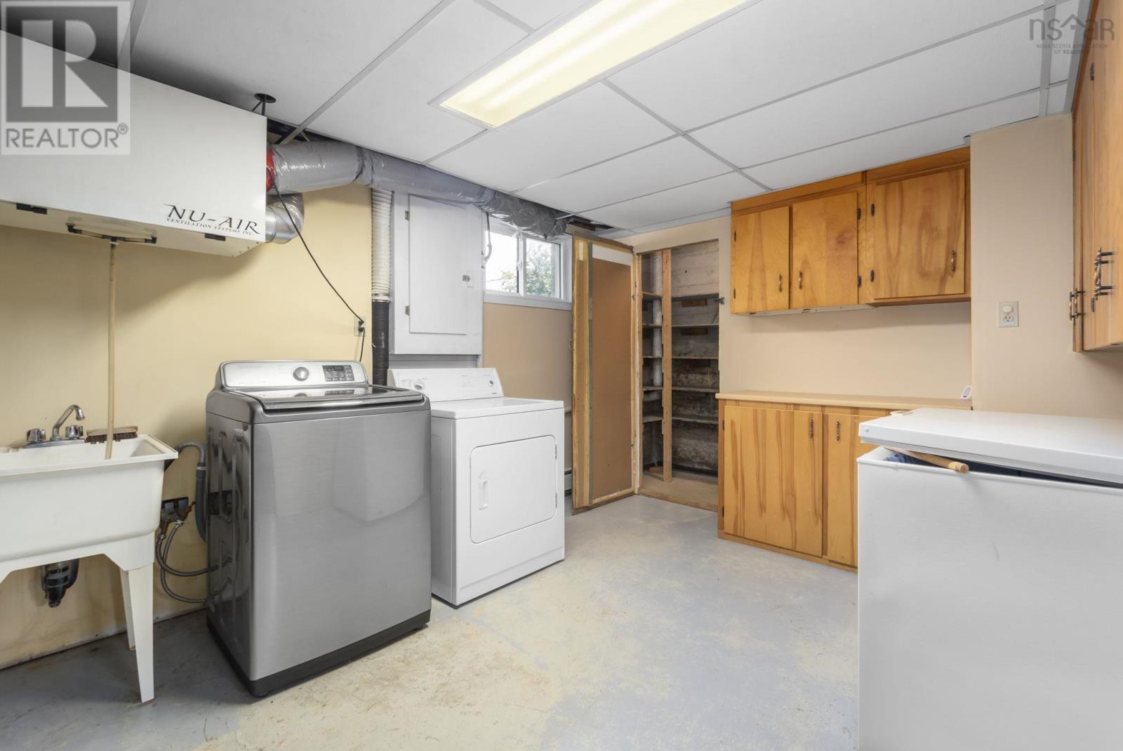 46 Himmelman Drive photo 31