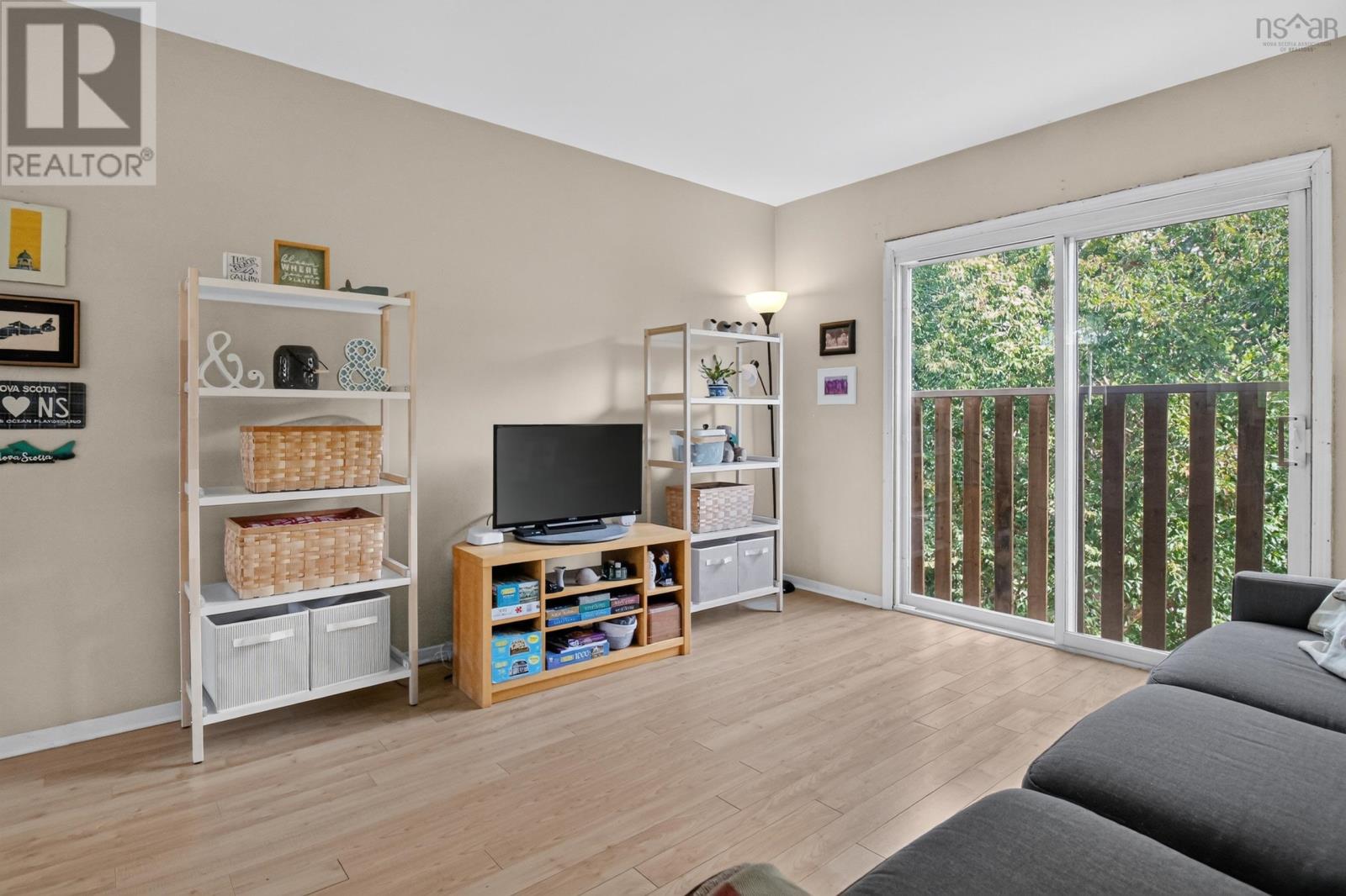 37 Clearview Street, Halifax, Nova Scotia  B3R 1N7 - Photo 5 - 202624147