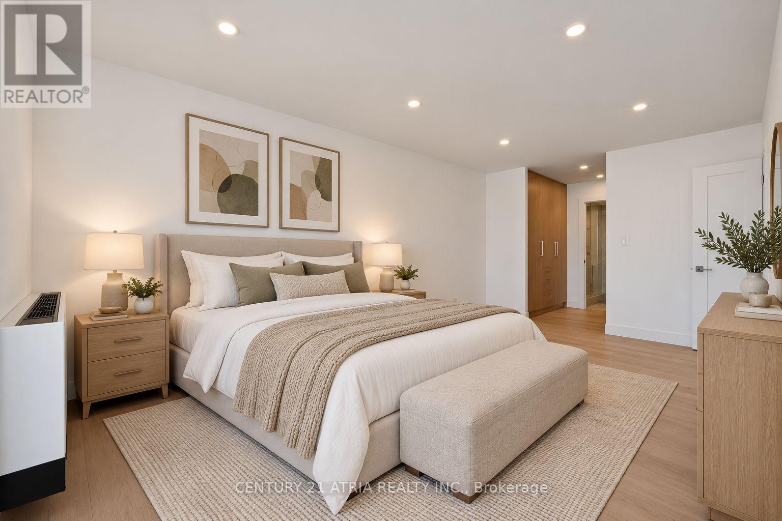 1004 - 33 Harbour Square, Toronto, Ontario  M5J 2G2 - Photo 32 - C13809300