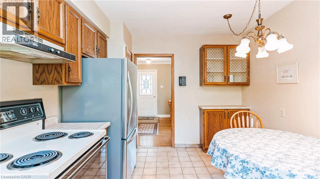 457 Three Valleys Crescent, London, Ontario  N5Z 3E9 - Photo 13 - 40852005