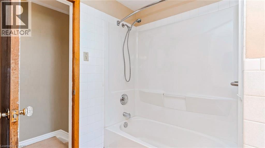 457 Three Valleys Crescent, London, Ontario  N5Z 3E9 - Photo 16 - 40852005